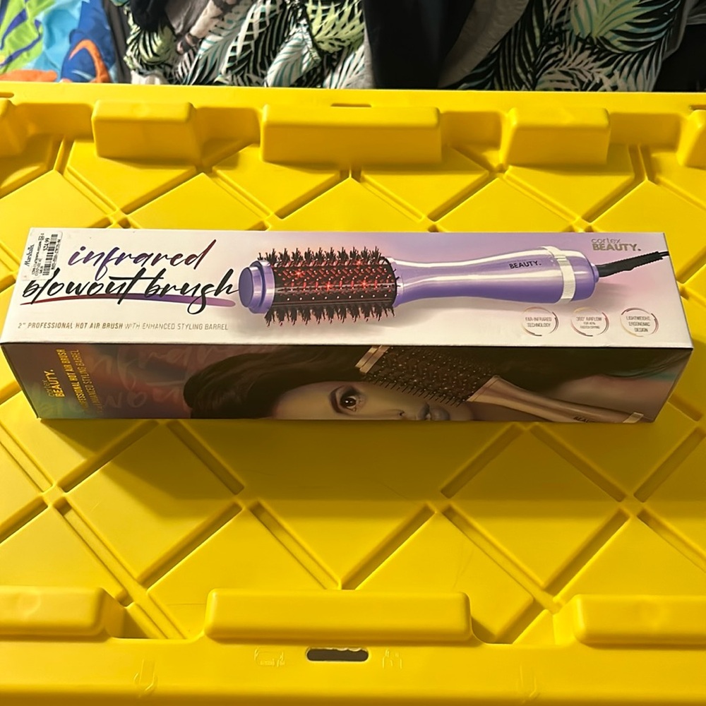 Infrared blowout brush, light purple in color